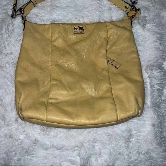 Coach Isabelle Madison Leather Shoulder Bag - Light Yellow Spring SEE PHOTOS - Picture 8 of 8